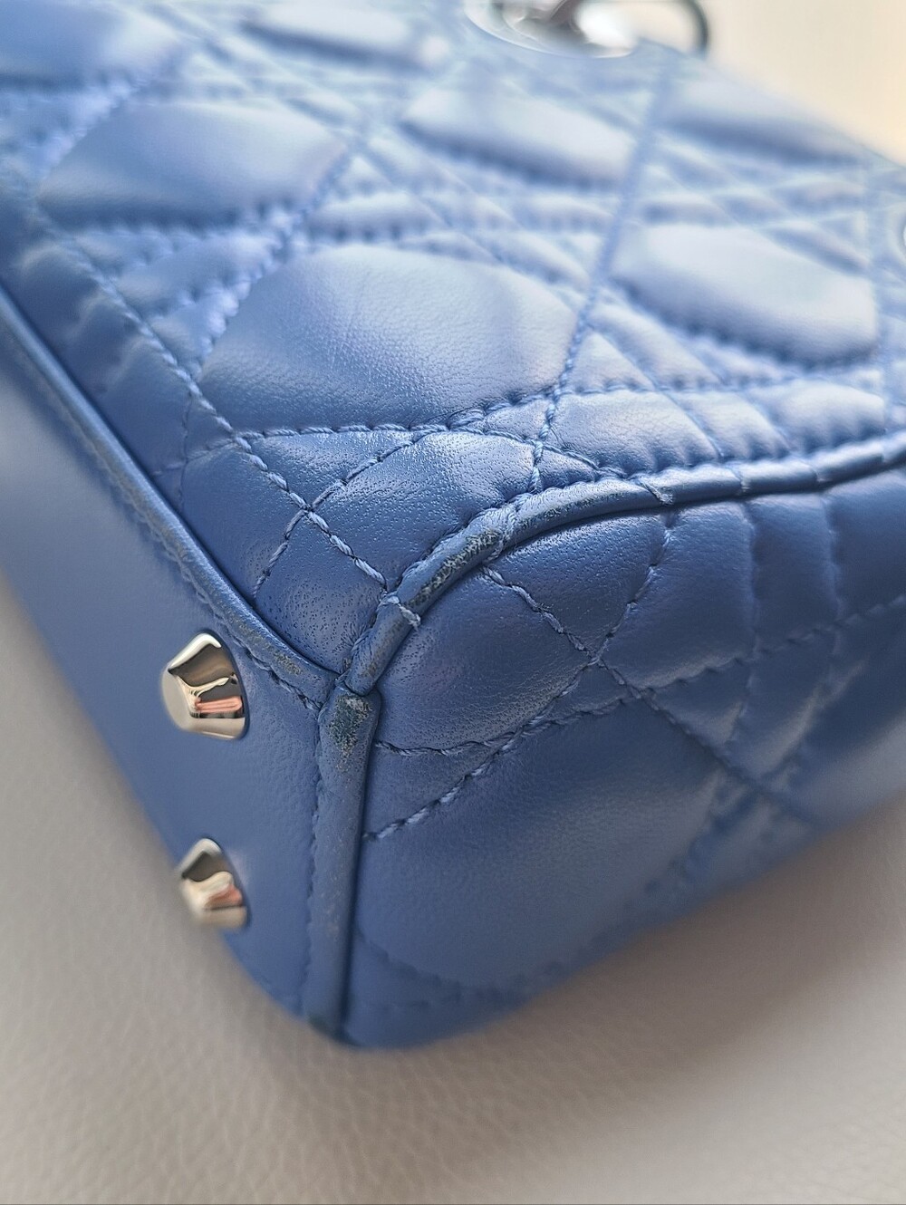 Mini Lady Dior - Picture 15 of 16